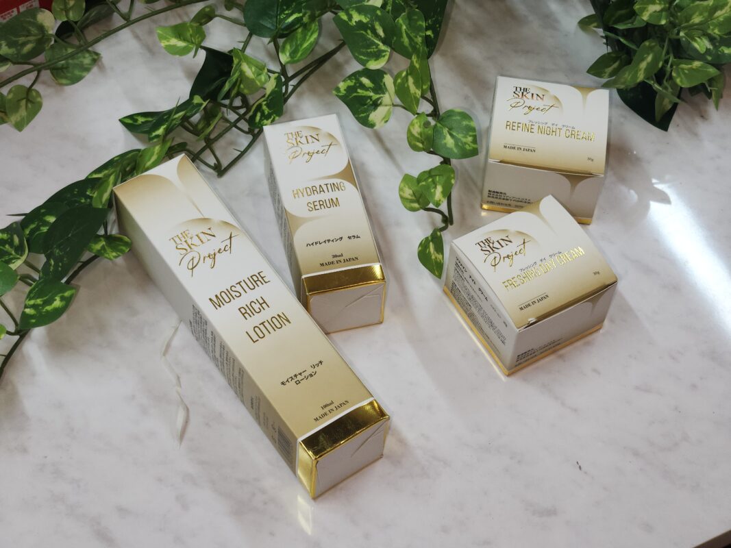 kem dưỡng da ban ngày refine day cream